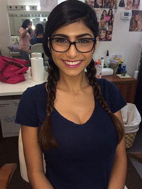 mia khalifa pirn|Mia Khalifa New Porn Videos